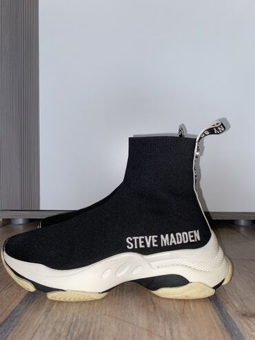 ženske sandale ravne: Steve Madden, 38, color - Black