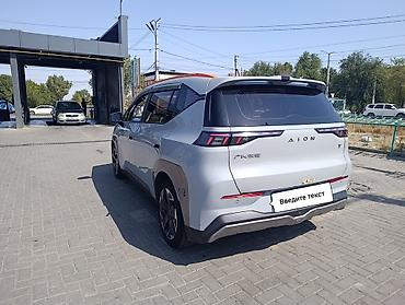 2022: Электромобиль Aion Y (GAC Aion) — компактный городской кроссовер на — 3