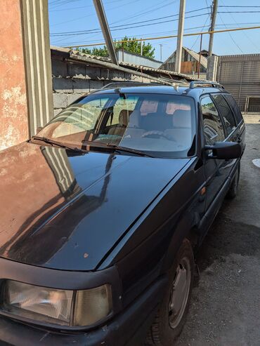 Volkswagen: Volkswagen Passat Variant: 1992 г., 2 л, Механика, Газ, Универсал — 2