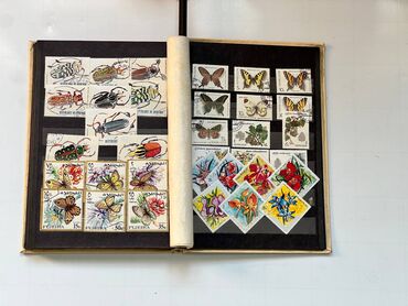 Марки: Продаю альбом с почтовыми марками. Разумный торг — 5