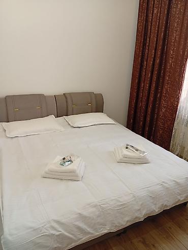 Посуточная аренда комнат: Гостевой дом / номера для размещения Описание: - Уютные светлые — 10