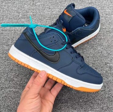 кроссовки адидас мужские оригинал кожаные: Кроссовки Nike Dunk Low в темно-синем цвете с низким профилем. Модель