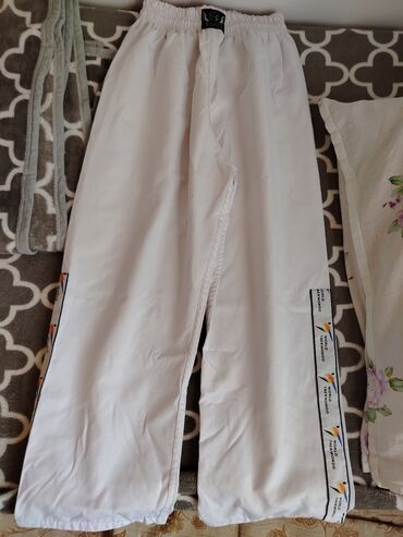 İdman formaları: Salam taekvondo dəsti hər şey var alavə məlumat üçün vaccabda yazsın — 12