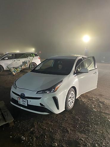 не крашенный: Toyota Prius: 2020 г., 1.8 л, Автомат, Гибрид, Хэтчбэк — 4