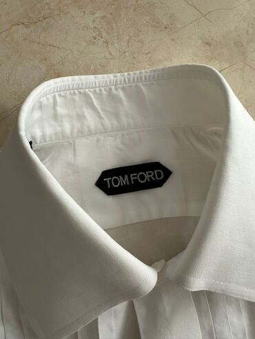 Kostyumlar: Tom Ford smokinq dəsti. 10 000 manata alinib. cemi bir defe oz toyuna — 8