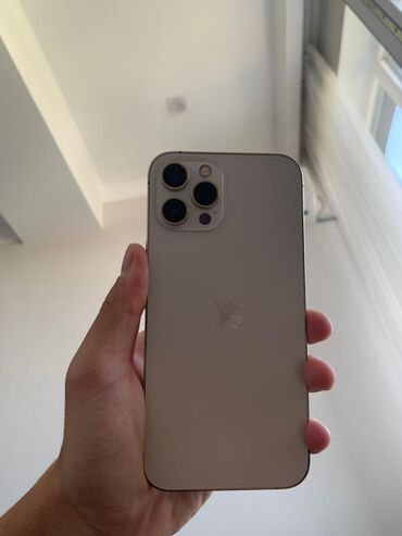PS4 (Sony PlayStation 4): IPhone 12 Pro Max, Б/у, 256 ГБ, Alpine Green, Наушники, Зарядное устройство, Защитное стекло, 80 %