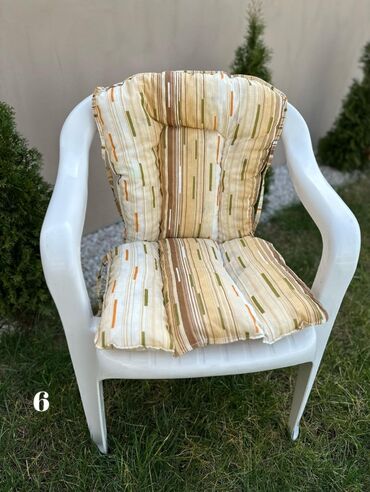 Posteljina: Podmetači za stolice od mlevenog sundjera️ Dimenzije podmetača:82x40️ — 4