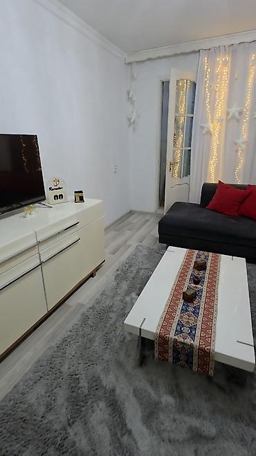 ev eşyalari: Nizami rayonu, Xalqlar dostlugu metrosuna 10deq mesafede yerlesen — 2