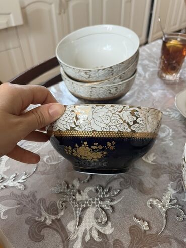 tort bezemek ucun nasadkalar: Kasalar, 6 ədədli dəst, rəng - Ağ, Farfor