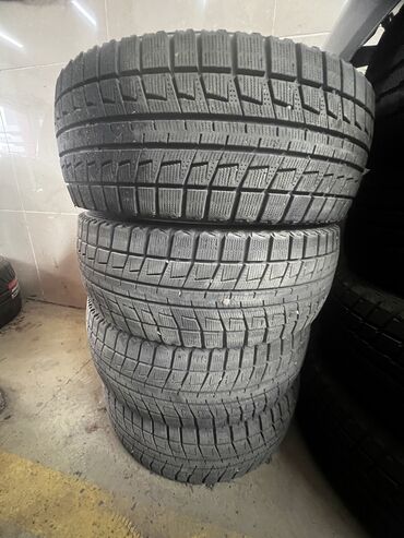 Шины: Шины 225 / 45 / R 18, Зима, Б/у, Комплект, Легковые, Bridgestone