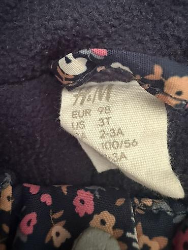 Детская горнолыжная одежда: Детский утеплённый комбинезон H&M - Размер: EUR 98 / US 3T (на — 2
