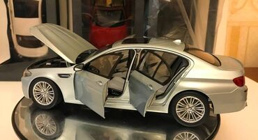 Avtomobil modelləri: Коллекционная модель BMW M5 V8 Biturbo F10 silverstone 2012 Paragon — 23