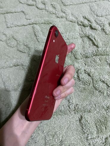 Apple iPhone: IPhone Xr, Б/у, 64 ГБ, Красный, Чехол, 79 %