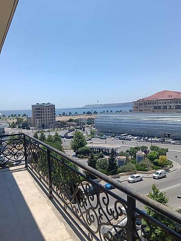 дом саруу: İcarəyə verilir 4 otaqlı yeni tikili 137 m², Ağ şəhər q. Kateqoriya — 1