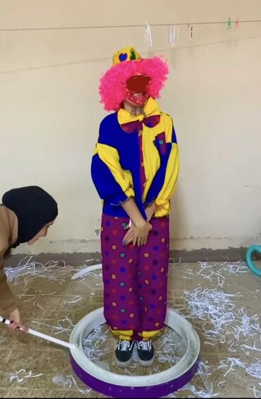 Bayram kostyumları: Uşaqlar üçün animator paltarları. Hamısı bir yerdə satılır. 4 kloun — 10