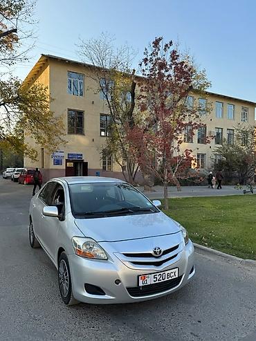 авто из грузии бишкек: Toyota Yaris: 2006 г., 1.5 л, Автомат, Бензин, Седан — 2