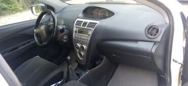 разборка японских авто в бишкеке: Toyota Yaris: 2007 г., 1.3 л, Механика, Бензин, Седан