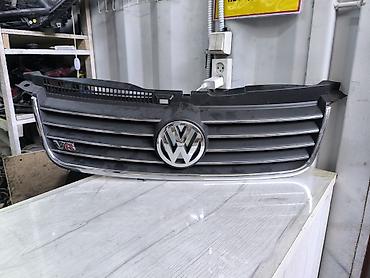 волксваген крафтер: Решетка радиатора Volkswagen 2003 г., Б/у, Оригинал — 3