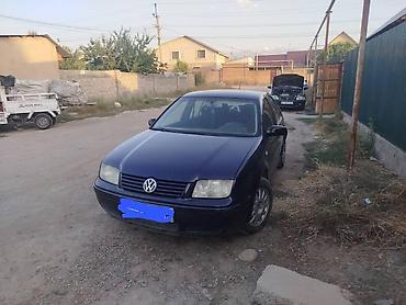Унаа: Volkswagen Bora: 2002 г., 2 л, Кол менен иштөөчү, Бензин, Седан — 3
