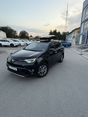 срочно продать машину: Toyota RAV4: 2016 г., 2.4 л, Автомат, Гибрид, Кроссовер