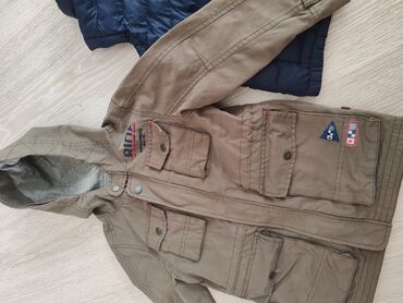 Kurtkalar: Uşaq parça tipli gödəkcə.Okaidi brendi.iki hissədən ibarətdir. oğlan — 4