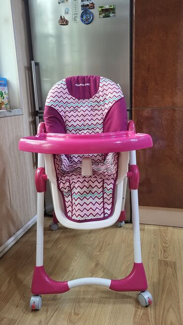 usag oturacagi: Yemek stolu mamalove firmasi. Temiz ve seliqeli iwlenib, siniqi qiriqi