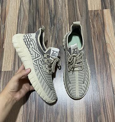 foam runner: Кроссовки, 39, Новый, цвет - Бежевый, Бесплатная доставка — 1