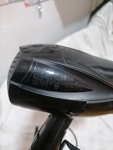Prese za kosu: Fen za kosu ispravan profi Babyliss 2000 w ispravan
 Mirjevo — 5
