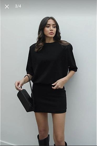 Qara mini don - Rəng: qara - Stil: minimal, düz kəsim, bele oturan lalafo.az -da Qara mini don - Rəng: qara - Stil: minimal, düz kəsim, bele oturan