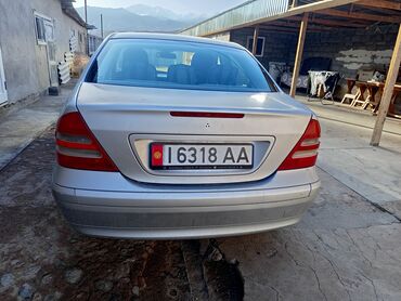 автомобиль вито: Mercedes-Benz C 180: 2002 г., 1.8 л, Механика, Бензин, Седан