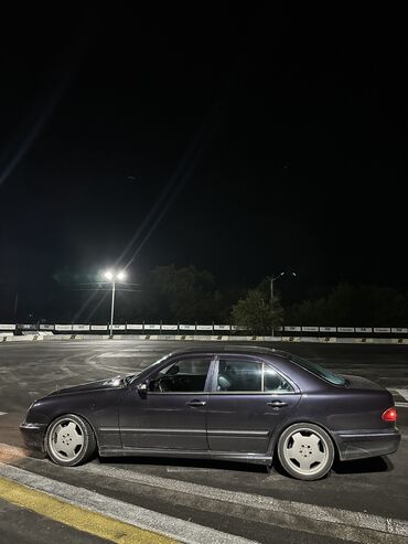 шины и диск: Диски R 18 AMG