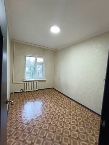 снять квартиру без риэлтора: 2 бөлмө, 65 кв. м, 105-серия, 1 кабат, Косметикалык ремонт