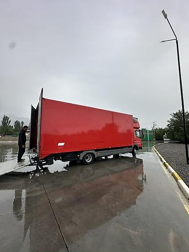 Грузовики: Грузовой автомобиль Mercedes-Benz Atego, с гидробортом Состояние — 7