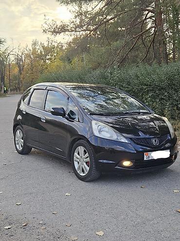 Honda Jazz: 2010 г., 1.5 л, Механика, Бензин at lalafo.kg Honda Jazz: 2010 г., 1.5 л, Механика, Бензин
