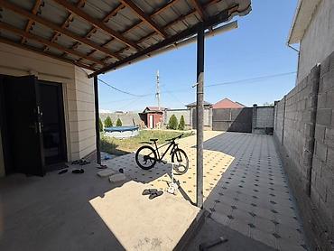 Продажа коттеджей и домов: Продаётся дом * Адрес: Ак-Ордо 3 * Площадь участка: 4 сотки * at lalafo.kg — 11 Продажа коттеджей и домов: Продаётся дом * Адрес: Ак-Ордо 3 * Площадь участка: 4 сотки * — 11
