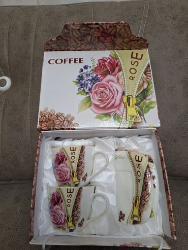 Balonlar, bankalar: İstəyən whatsapp nömrəsinə yazsın — 30