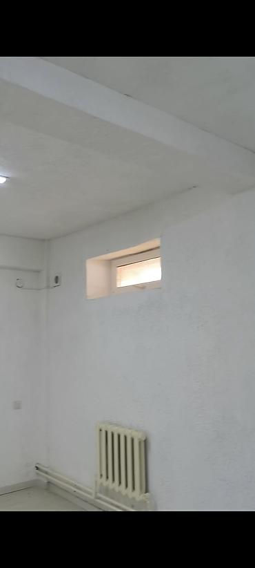 хоз постройки: Аренда офисов, 30 м², В жилом комплексе, С отдельным входом — 1