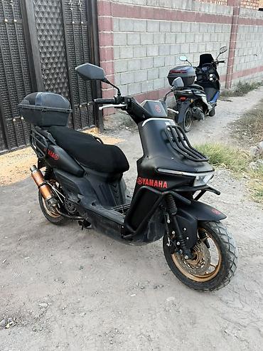 скутеры ямаха: Макси-скутер Yamaha, 150 куб. см, Бензин, Б/у — 4