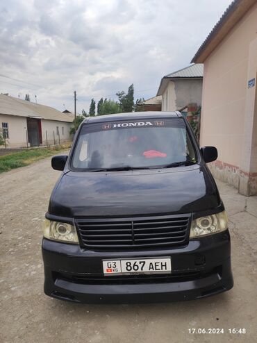 не дорогие машины: Honda Stepwgn: 2002 г., 2 л, Автомат, Бензин, Минивэн