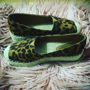 Makasin və loferlər: Ölçü: 37, rəng - Qəhvəyi, İşlənmiş -da lalafo.az — 2 Makasin və loferlər: Ölçü: 37, rəng - Qəhvəyi, İşlənmiş — 2