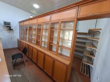 Mağaza vitrin mebeli və soyuducu vitrin - Material: ağac dekorlu