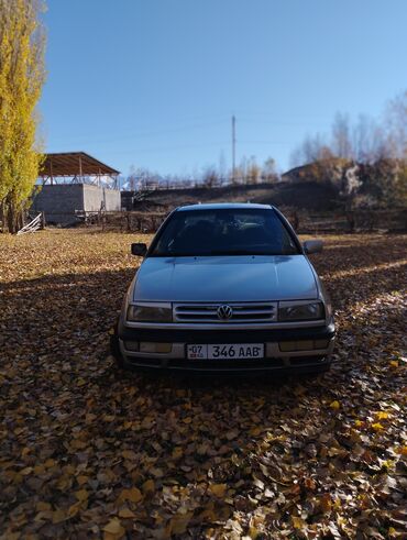 Volkswagen: Volkswagen Vento: 1993 г., 1.8 л, Механика, Бензин, Седан — 4