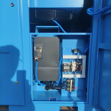 Компрессоры: Компрессор винтовой 5KW(220v) 850 литров в минуту 7.5KW 1100литров в — 12