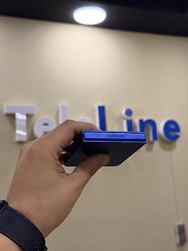 z flip 2: Samsung Galaxy Z Flip7, 256 GB, rəng - Göy, Sensor, Simsiz şarj, Zəmanət — 7