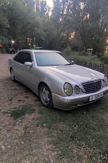 Mercedes-Benz: Mercedes-Benz E-Class: 2001 г., 3.2 л, Автомат, Бензин, Седан