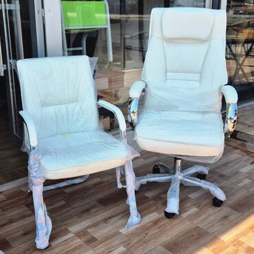 Ofis və oyun kresloları: Yeni, Təkərli, Qolları tənzimlənir, Parça — 22