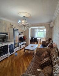 Kirayə mənzillər: Uzun muddetli kiraye verilir . Oz evimdi makler deyilem . Azadliqda