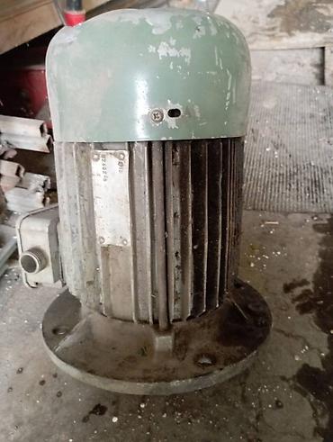 Электроагрегаты: Продаю несколько электродвигателей 3 фазные шкив большой на — 6