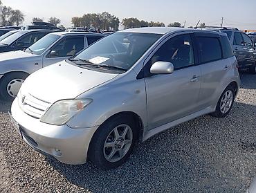 bis vip: Toyota Ist: 2002 г., 1.3 л, Автомат, Бензин, Хэтчбэк — 2