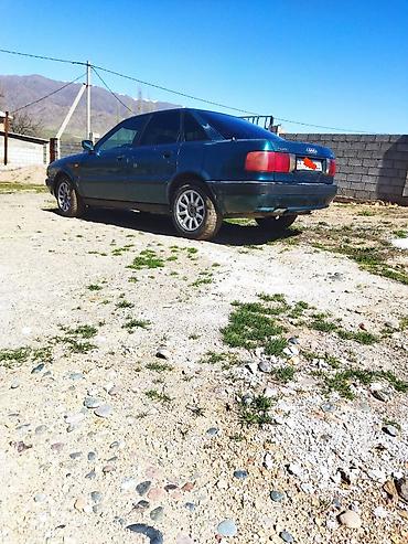 боз белер: Audi 80: 1992 г., 0.2 - engine capacity л, Кол менен иштөөчү, Бензин, Седан — 3
